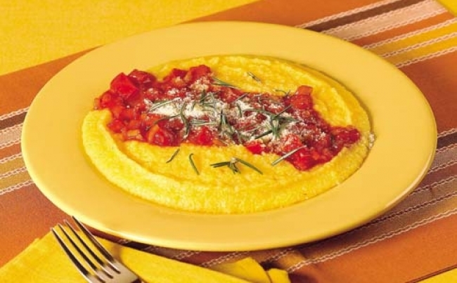 Polenta con ragú de vegetales